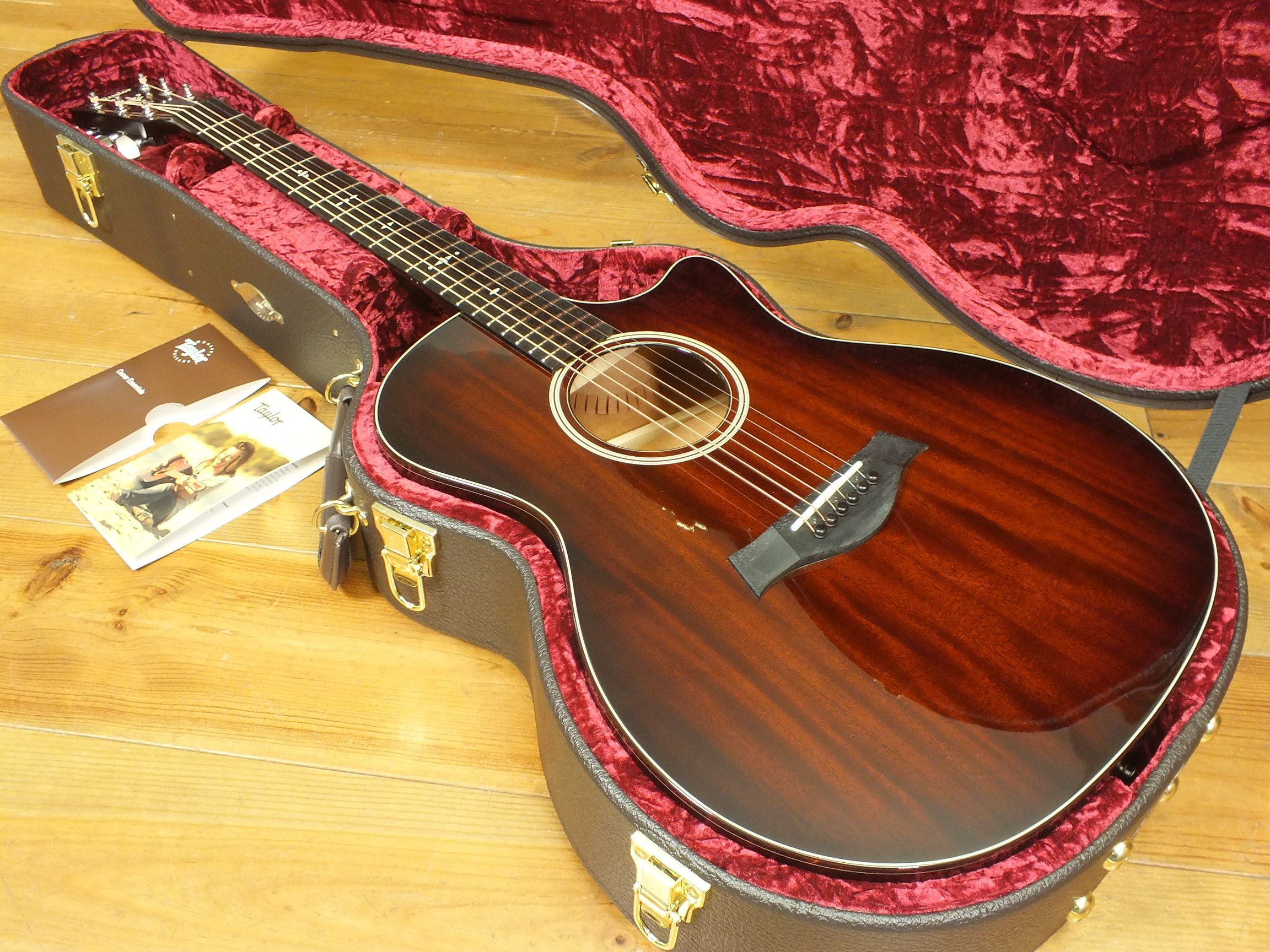 Taylor 524 CE Grand Auditorium Mahogany V-Class Bracing Elektroakustik 2018