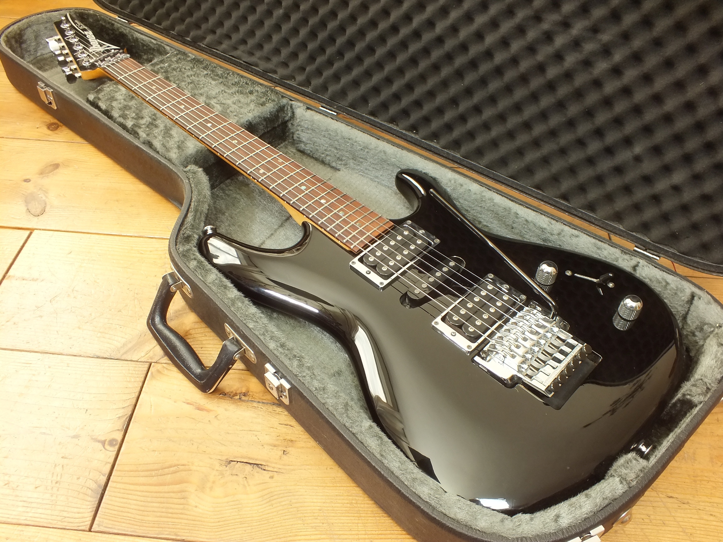 Ibanez JS-1 HSH BK Joe Satriani Signature 1992