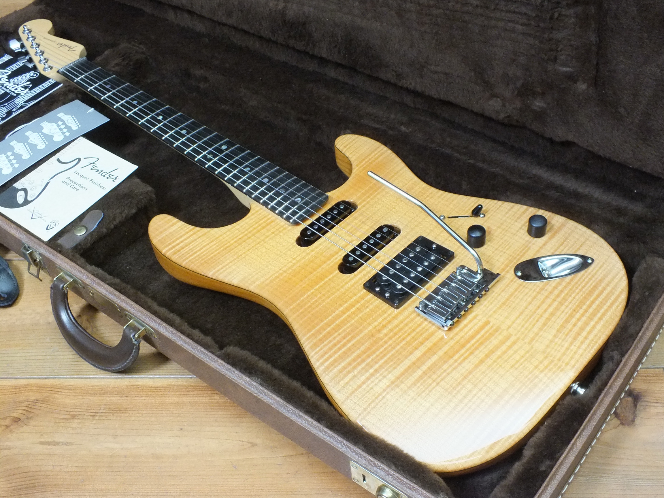 Fender Stratocaster American Deluxe Amber FMT HSS 2005
