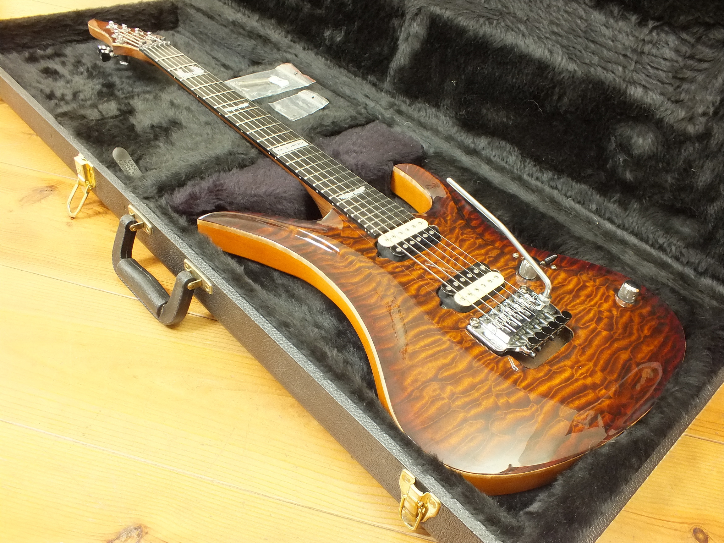 Siggi Braun Raven Tiger Eye Custom Shop