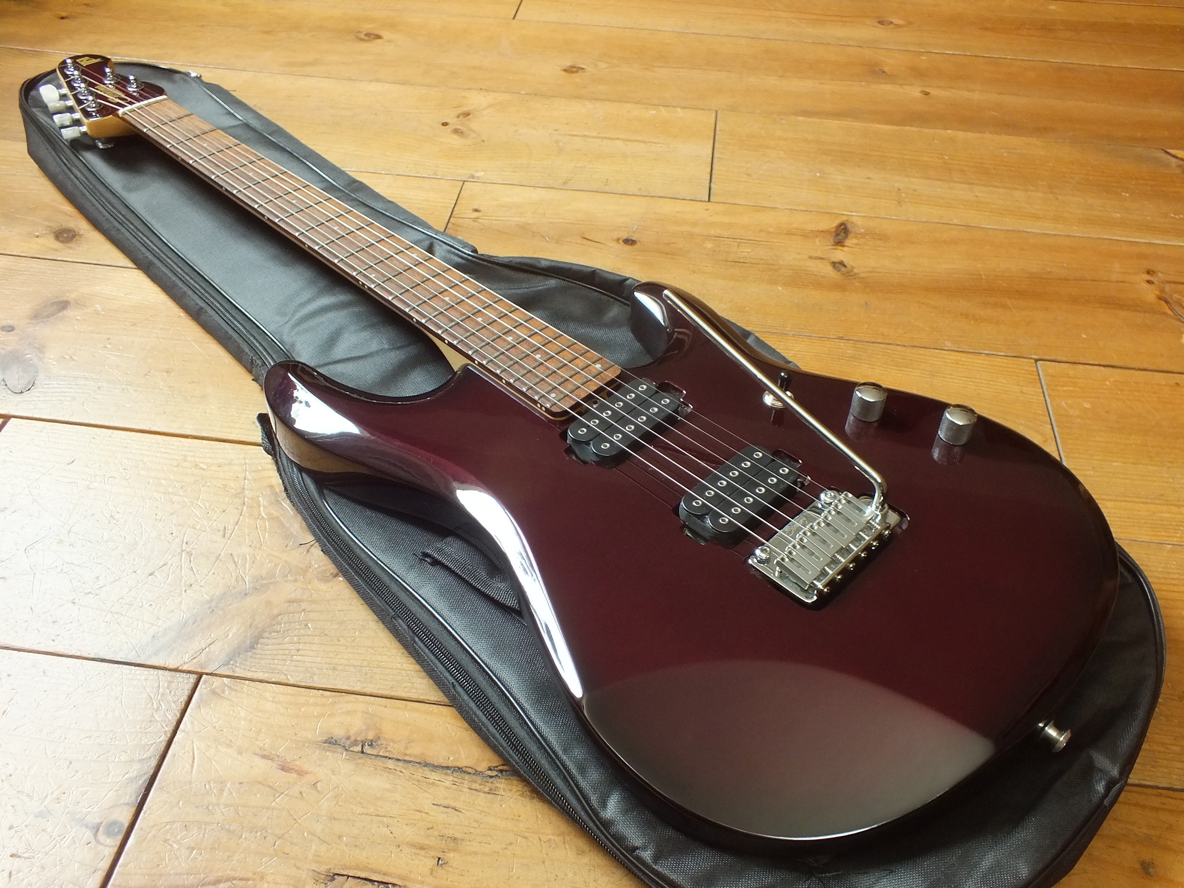 Sterling by Music Man John Petrucci JP 50 Pearl Red Burst mit DiMarzio Fusion Edge Pickups 2010