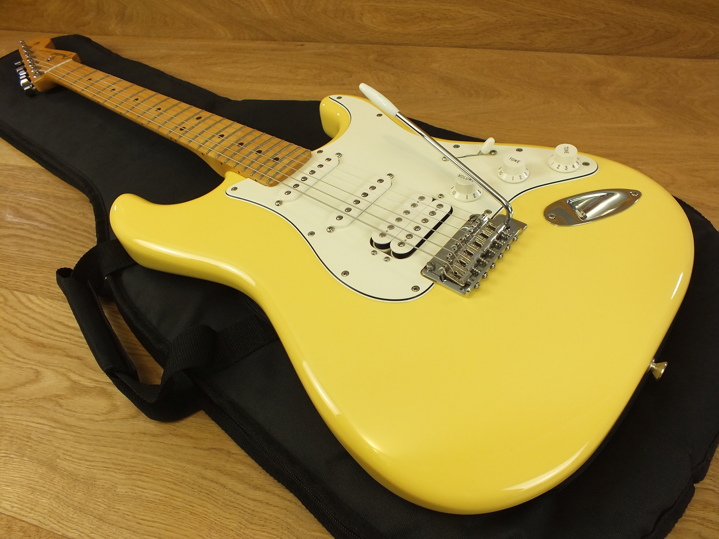 Fender Stratocaster Player HSS Buttercream Blonde 2019