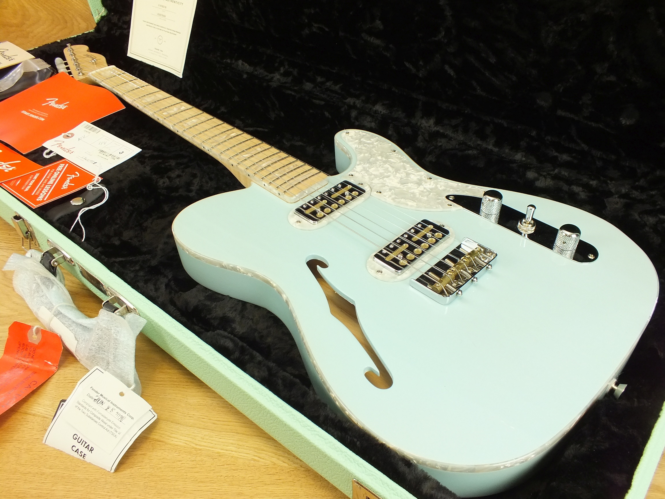 Fender Telecaster Magico Thinline Parallel Universe Daphne Blue 2020