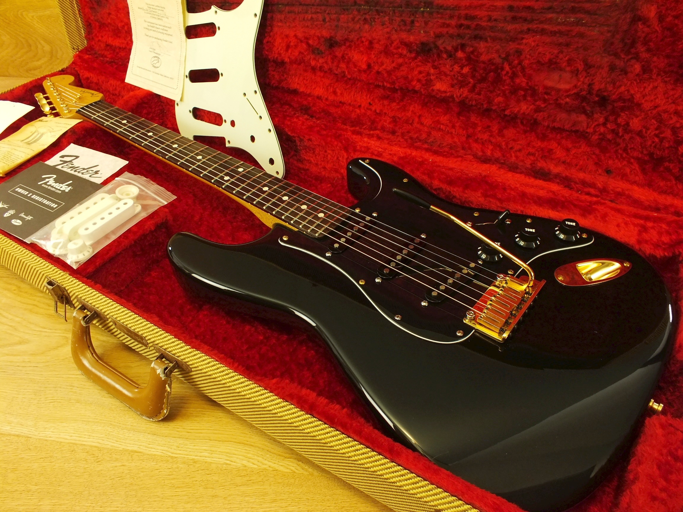 Fender Stratocaster Black/Gold Custom Shop Early John Page Era 1991 * COA / '69 PUs