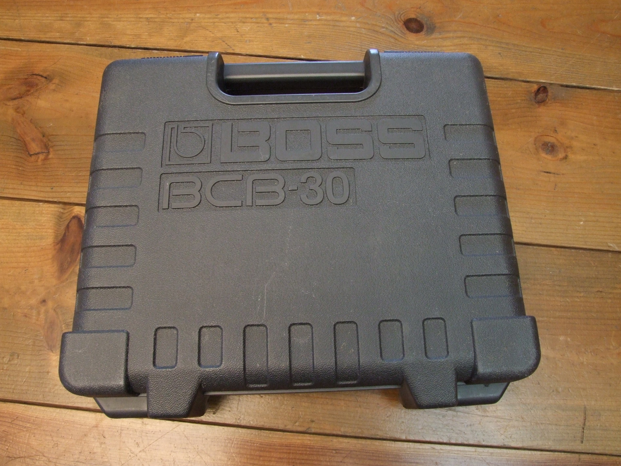 BOSS BCB-30 Effekt-Case für Bodentreter Pedale